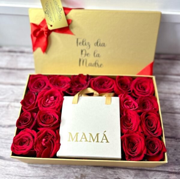 Reina Madre - Caja de lujo con joyería marca AVEMARÍA en baño en oro