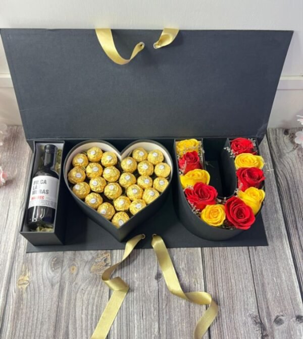 Caja Estuche pequeño I ❤️ U con Rosas, ferreros y vino mini 187 ml