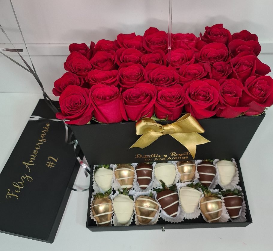 Caja Gaveta de Lujo 28 a 32 rosas 🌹 y 10 a 12 fresas 🍓