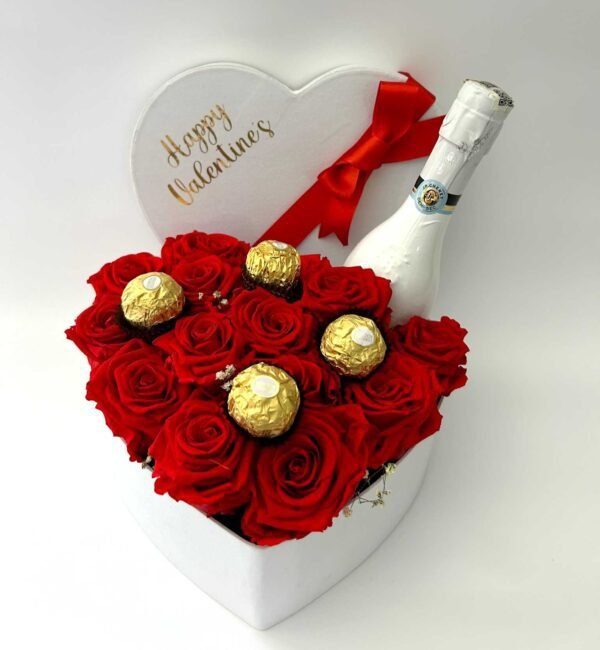 Caja corazón con rosas, ferreros y JP chenet de 200ml
