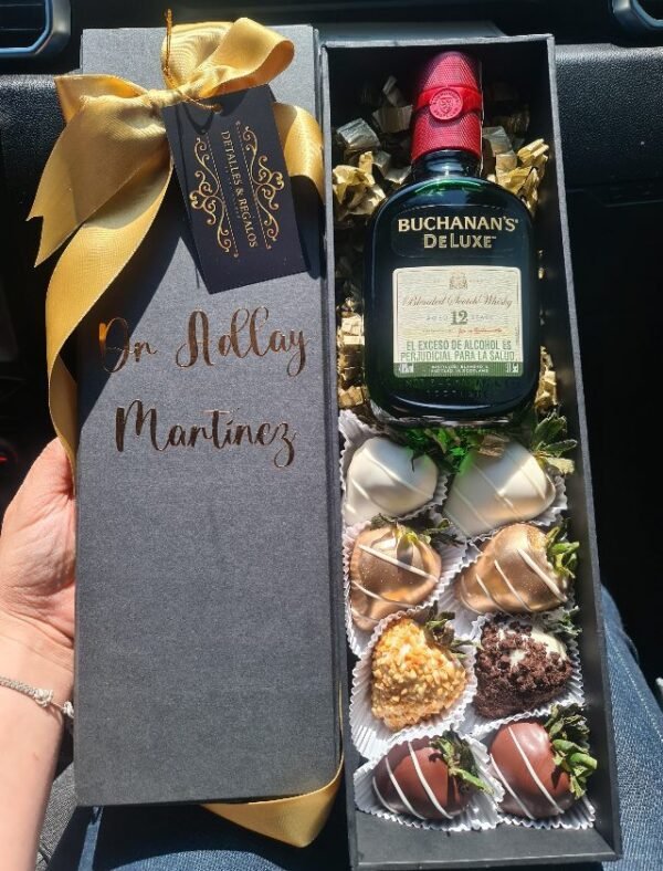 Caja de lujo Mediana Buchanans 375ml con fresas