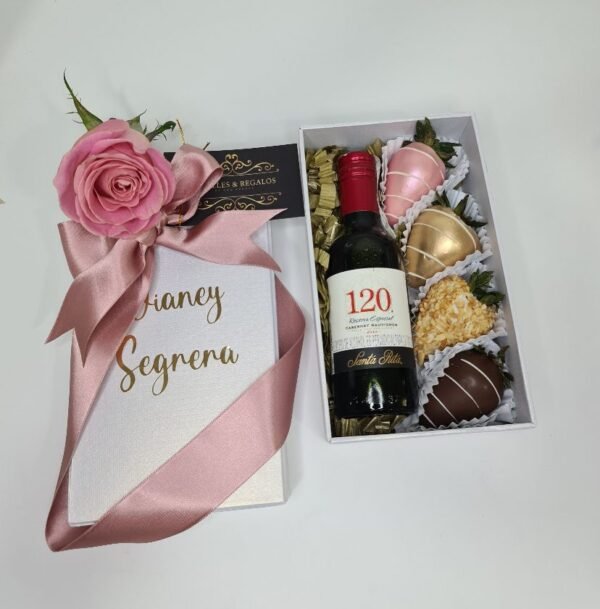 Caja de lujo pequeña Vino mini y Fresas.