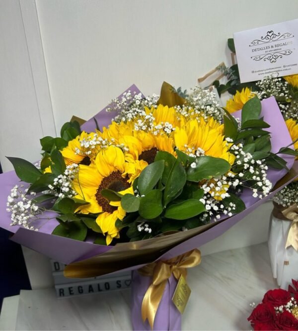 Ramo de 12 Girasoles