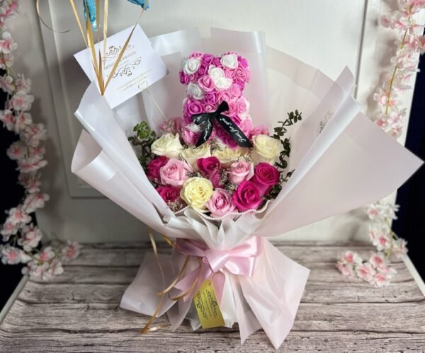 Ramo de rosas con osito Teddy