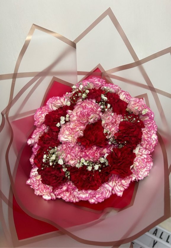 Ramo de Claveles Grande