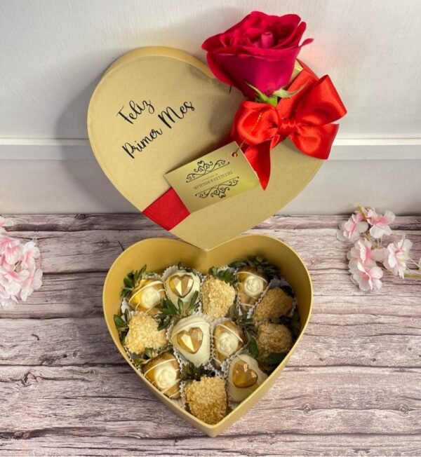 Caja Corazón con fresas