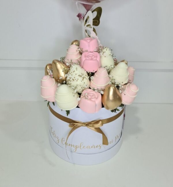 Bouquet Fresas con chocolate y Rosas de chocolate relleno