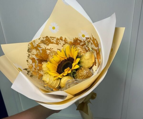 Bouquet girasol y fresas con chocolate