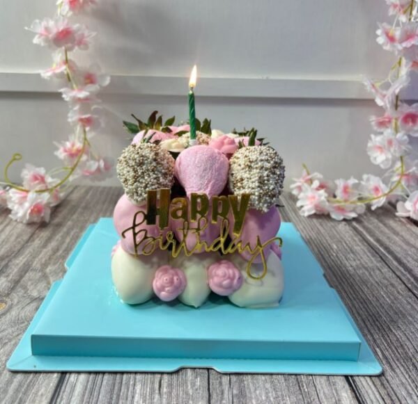 Pudín/Torta de Fresas Cubiertas con chocolate